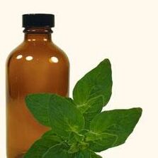 oil containing natural ingredients for the treatment of athlete's foot