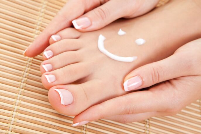 Topical medications help get rid of nail fungus